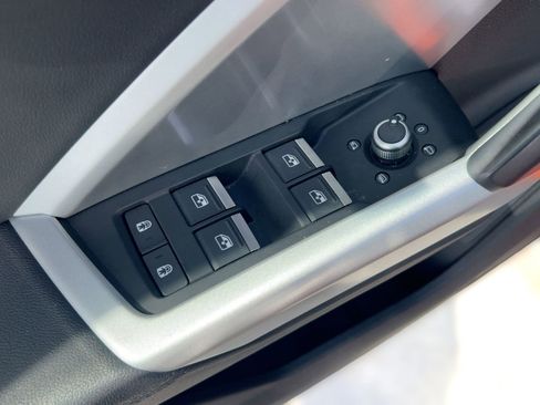 Used 2022 Audi Q3 2.0T Premium Plus image 21