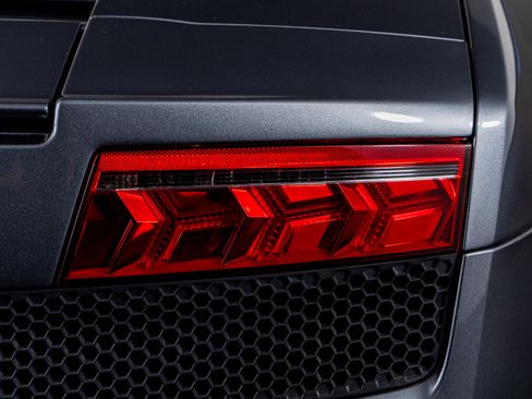 Used 2013 Lamborghini Gallardo LP 550-2 image 13