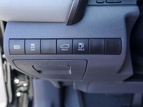 Certified 2019 Toyota Camry LE image 29