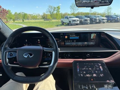 Used 2025 INFINITI QX80 Autograph AWD/4WD image 42