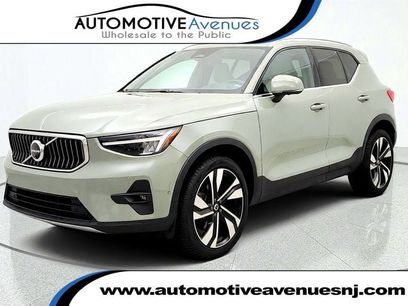 Used 2024 Volvo XC40 B5 Plus w/ Protection Package Premier