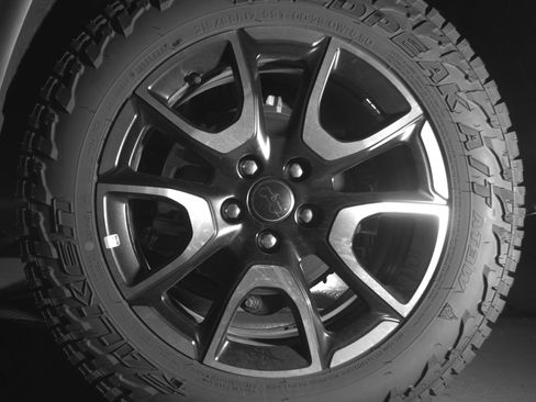 Used 2025 Jeep Compass Trailhawk image 14