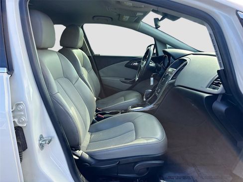 Used 2013 Buick Verano image 27