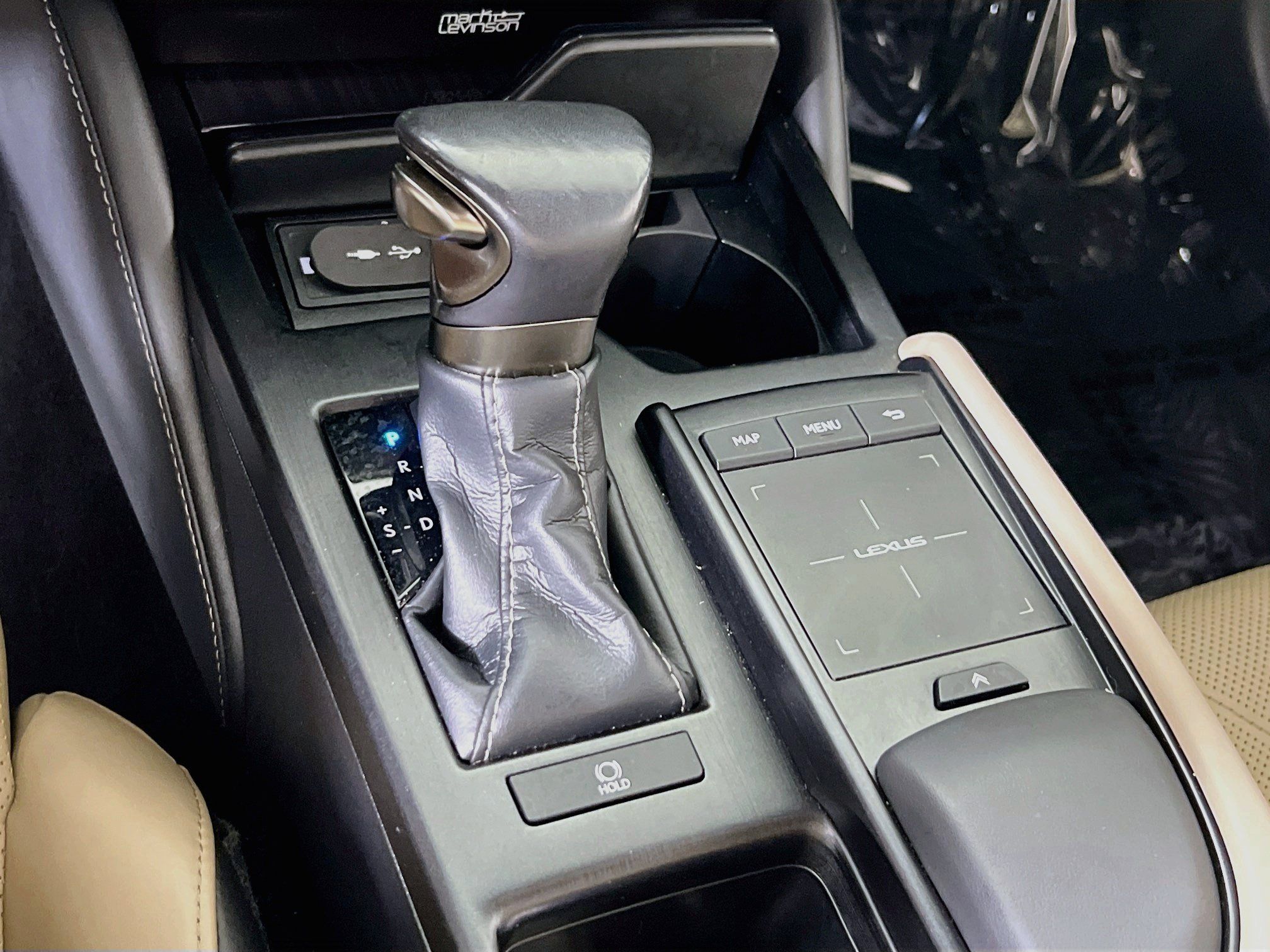 Used 2019 Lexus ES 350 Ultra Luxury w/ Accessory Package 2 FWD image 17
