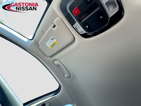 Used 2025 Hyundai Sonata SEL FWD image 27