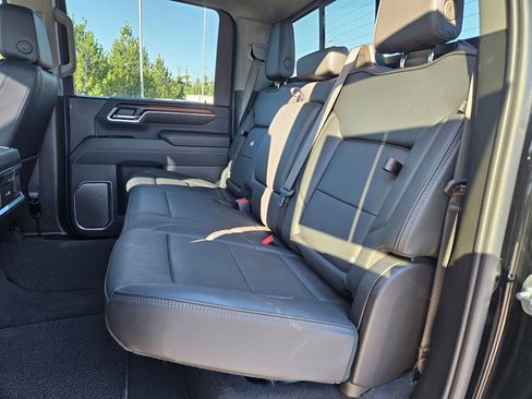 Used 2025 GMC Sierra 3500 Denali image 28