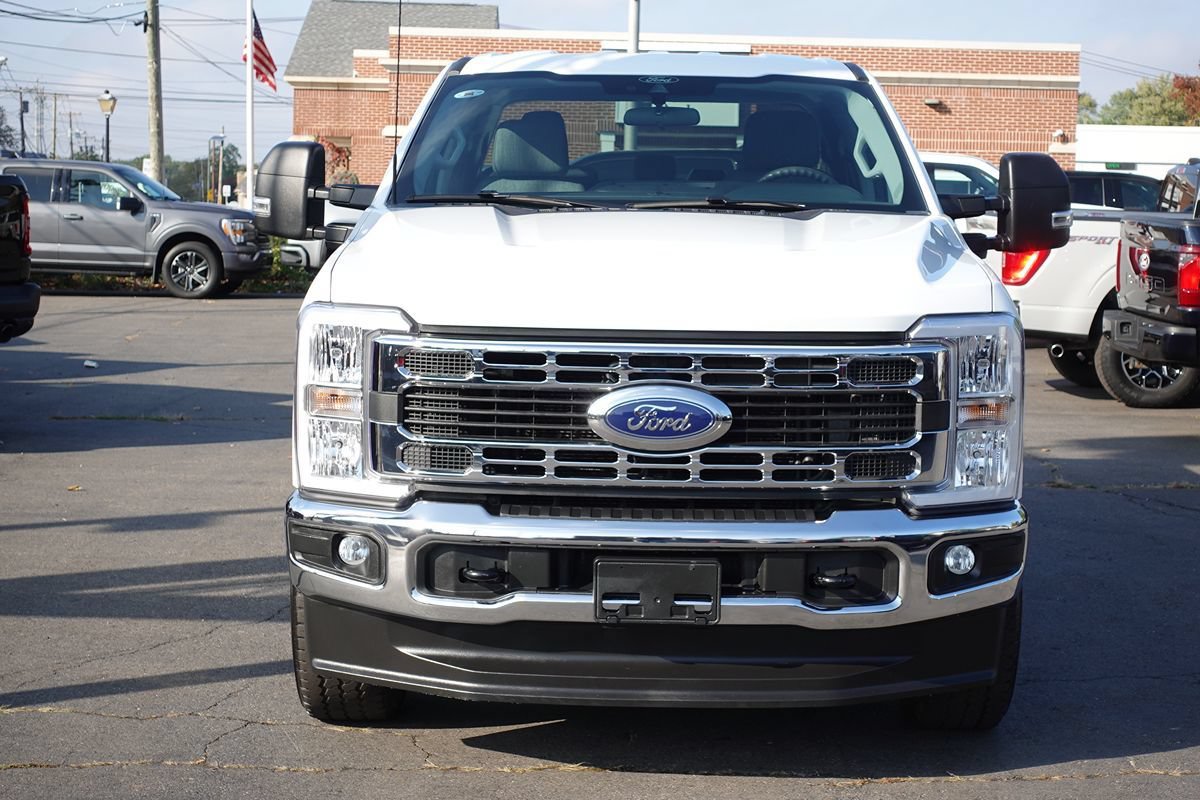 Used 2025 Ford F250 XLT w/ FX4 Off-Road Package AWD/4WD image 5