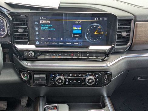 Used 2024 Chevrolet Silverado 1500 High Country w/ High Country Premium Package AWD/4WD image 17