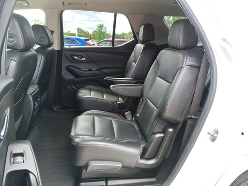 Used 2019 Chevrolet Traverse Premier FWD image 13