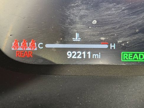Used 2023 Toyota RAV4 Limited AWD/4WD image 29