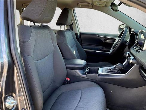 Used 2023 Toyota RAV4 XLE image 9