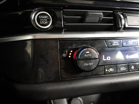 Used 2023 Nissan Pathfinder SL w/ SL Premium Package AWD/4WD image 54