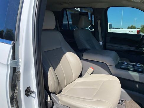 Used 2021 Ford Expedition XLT AWD/4WD image 29