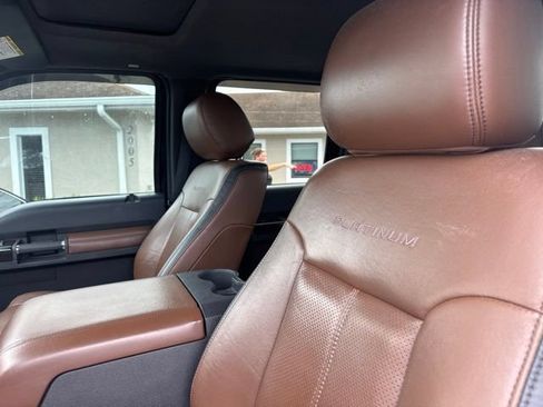 Used 2016 Ford F350 Platinum w/ Platinum Package AWD/4WD image 18