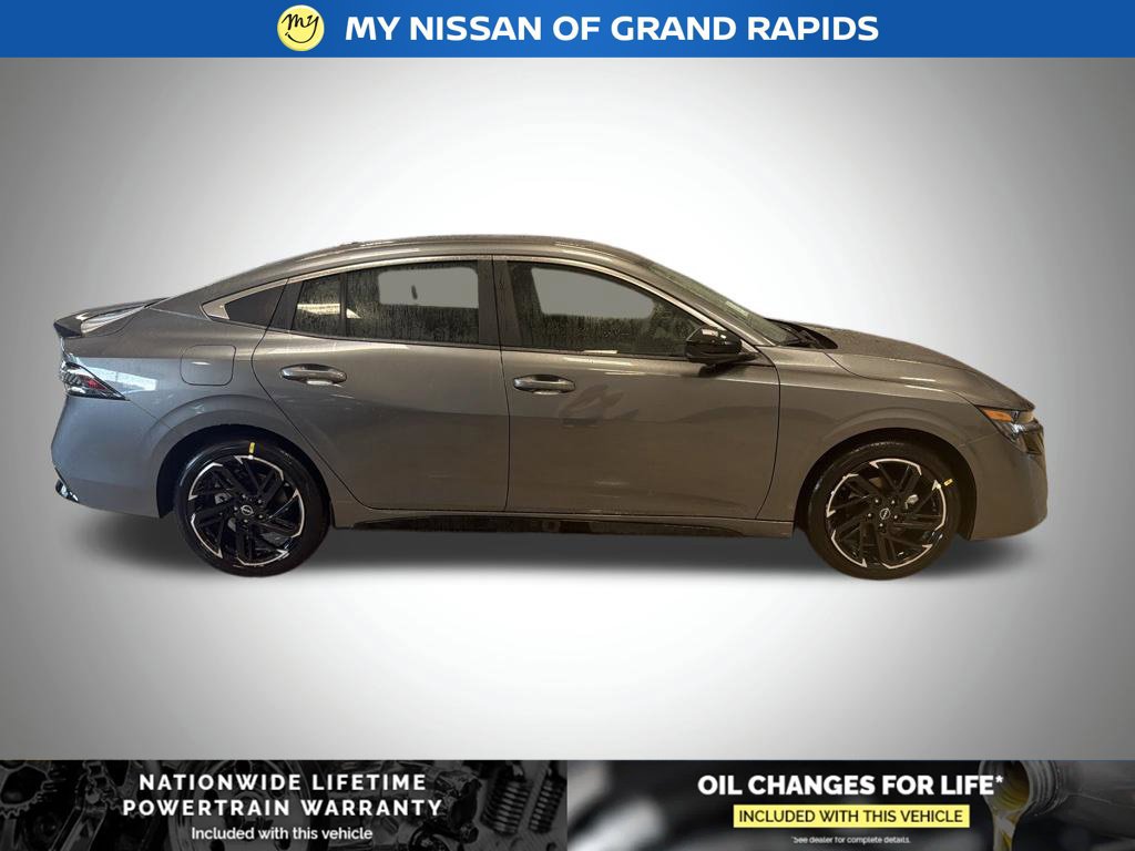 New 2026 Nissan Sentra SR w/ SR Premium Package FWD image 2