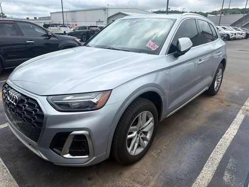 Used 2022 Audi Q5 2.0T Premium w/ Convenience Package AWD/4WD image 1