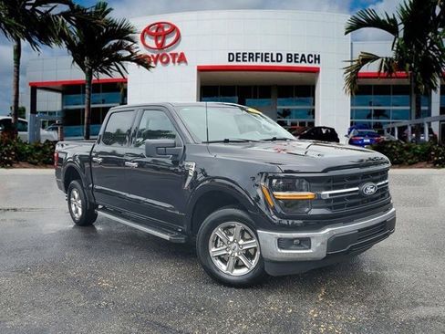 Used 2022 Dodge Durango SXT image 1