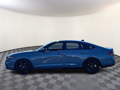 Used 2025 Honda Accord Sport image 4