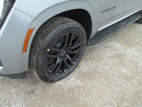 New 2026 GMC Yukon XL Elevation w/ Elevation Premium Package AWD/4WD image 11