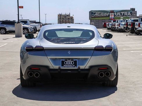 Used 2021 Ferrari Roma RWD image 5