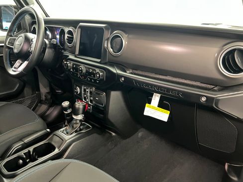 Used 2022 Jeep Wrangler Unlimited Rubicon 4xe w/ Safety Group image 23