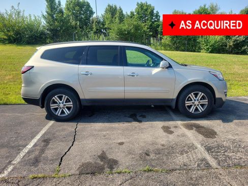 Used 2015 Chevrolet Traverse LT w/ Traveler's Package FWD image 1