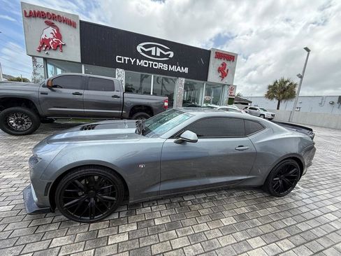 Used 2021 Chevrolet Camaro SS image 4