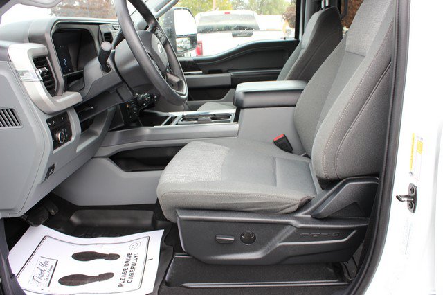 Used 2024 Ford F350 XLT w/ XLT Premium Package AWD/4WD image 9