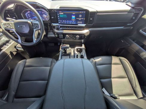 Used 2024 Chevrolet Silverado 1500 LT Trail Boss w/ Convenience Package II AWD/4WD image 14