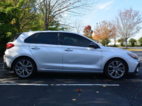 Used 2019 Hyundai Elantra GT N Line image 5