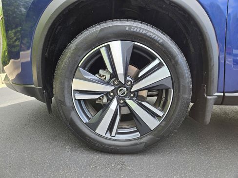 Used 2021 Nissan Rogue SL FWD image 11