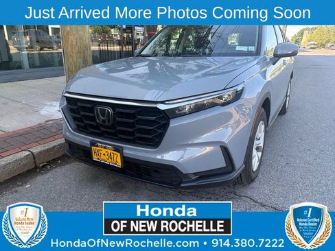 Used 2024 Honda CR-V LX image 1
