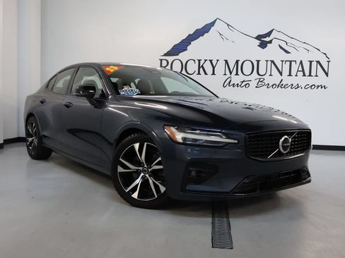 Used 2023 Volvo S60 B5 Core AWD/4WD image 1
