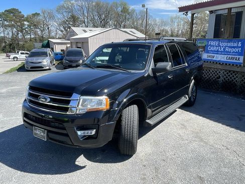 Used 2017 Ford Expedition EL XLT w/ Equipment Group 202A image 2
