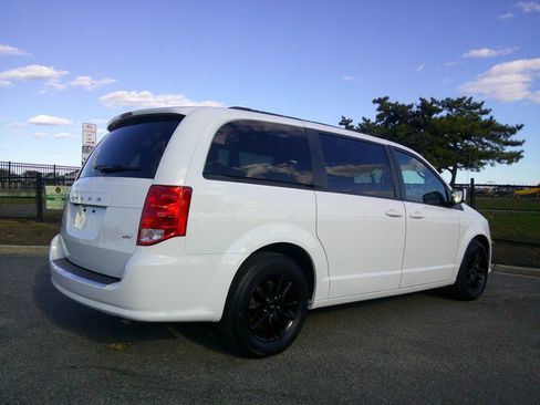 Used 2019 Dodge Grand Caravan GT FWD image 89