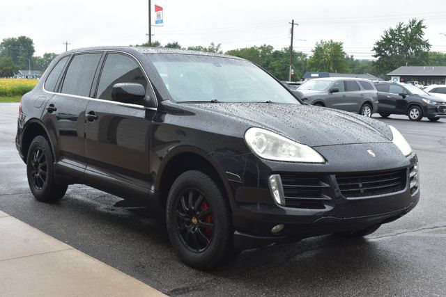 Used 2010 Porsche Cayenne AWD/4WD image 14