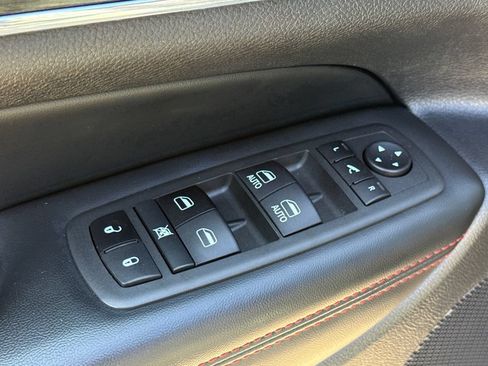 Used 2021 Jeep Grand Cherokee Trailhawk AWD/4WD image 23