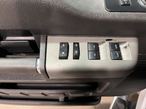 Used 2014 Ford F350 Lariat w/ Lariat Ultimate Package image 25