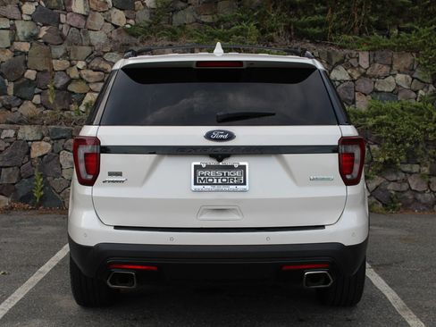 Used 2017 Ford Explorer Sport AWD/4WD image 8