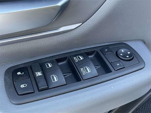 Used 2022 RAM 1500 Big Horn image 25