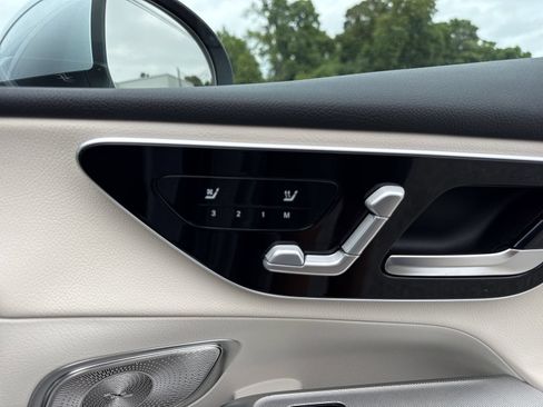 Certified 2025 Mercedes-Benz GLC 350e 4MATIC image 28