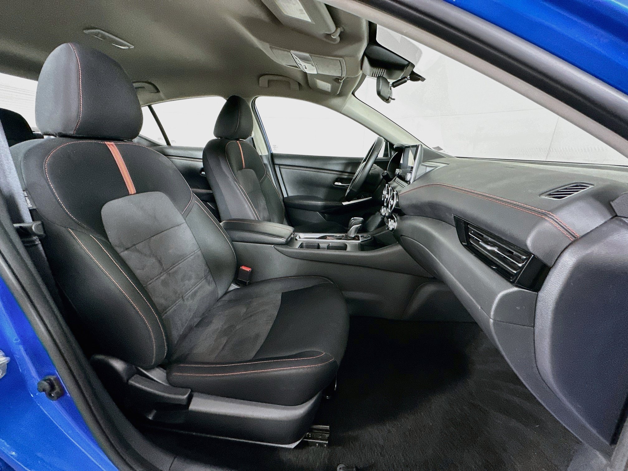 Used 2025 Nissan Sentra SR FWD image 29