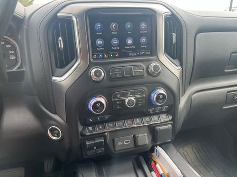 Used 2021 GMC Sierra 3500 Denali w/ Denali Black Diamond Edition AWD/4WD image 10