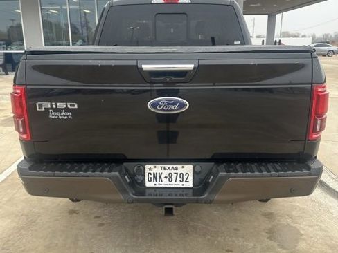 Used 2015 Ford F150 Lariat image 3
