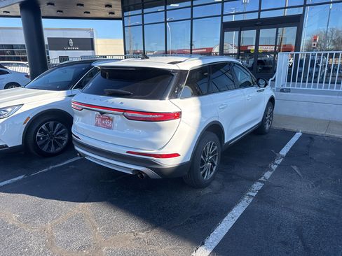 Used 2021 Lincoln Corsair FWD image 5