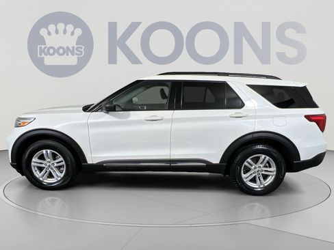 Certified 2022 Ford Explorer XLT w/ Equipment Group 202A AWD/4WD image 7