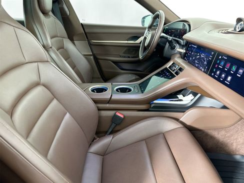 Certified 2021 Porsche Taycan 4S image 28