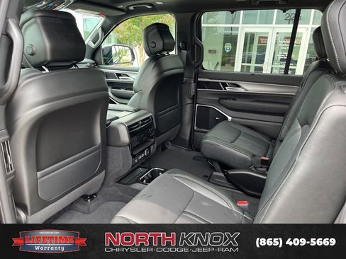New 2026 Jeep Grand Wagoneer L Limited AWD/4WD image 12