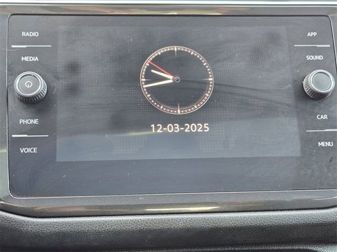 Used 2022 Volkswagen Tiguan SE R-Line image 8