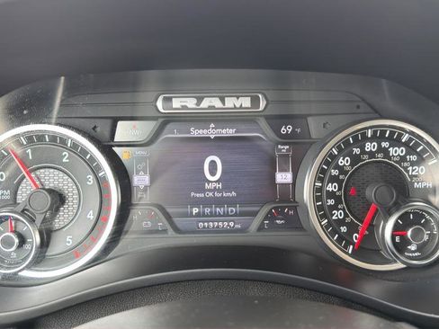 Used 2024 RAM 2500 Laramie image 10